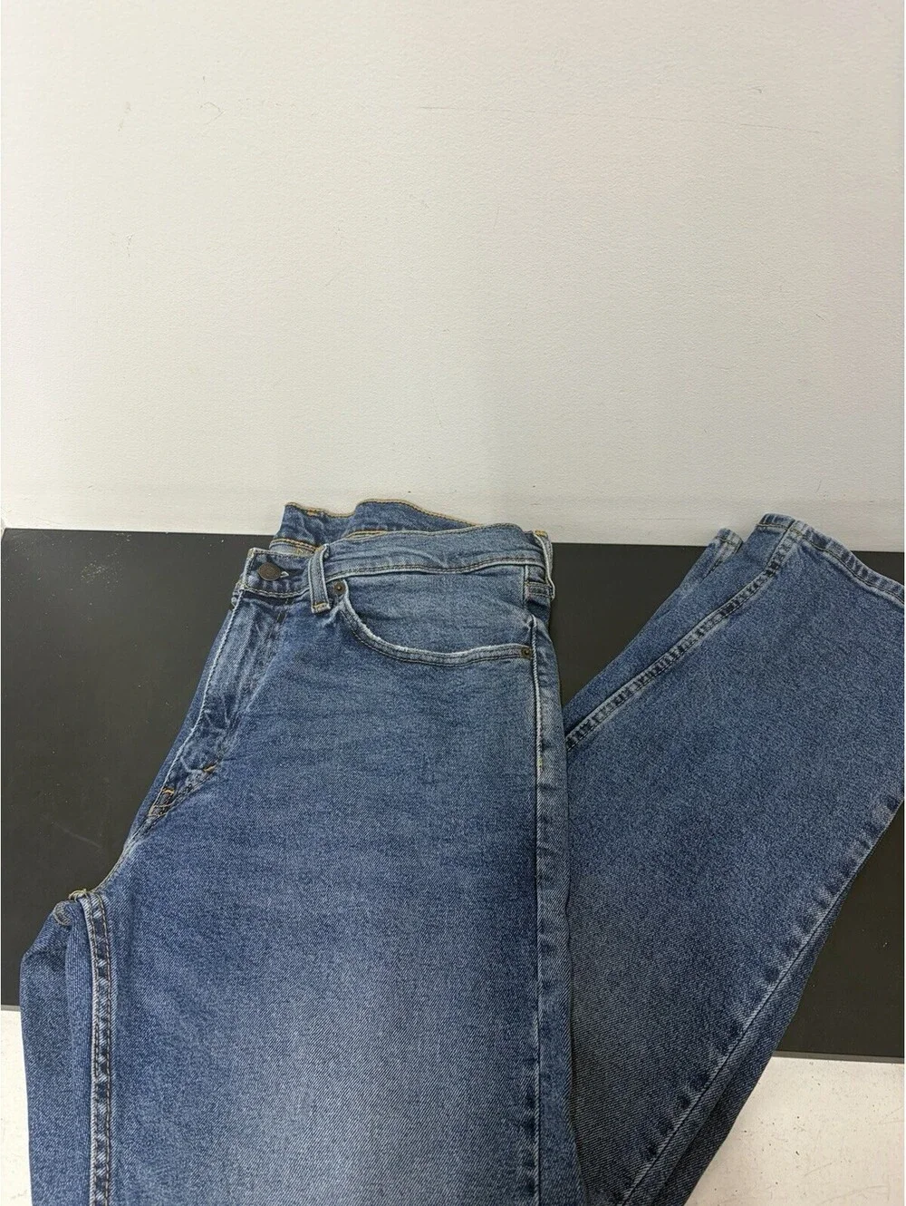 Levis 505 Classic Fit Mens Jeans Medium Wash Straight Leg Denim 34x34